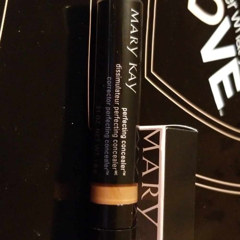 Mary kay perfecting concealer